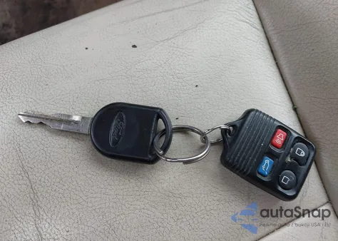 2006 Ford Explorer Eddie Bauer из США, поврежденный, VIN 1FMEU74E06UA20819